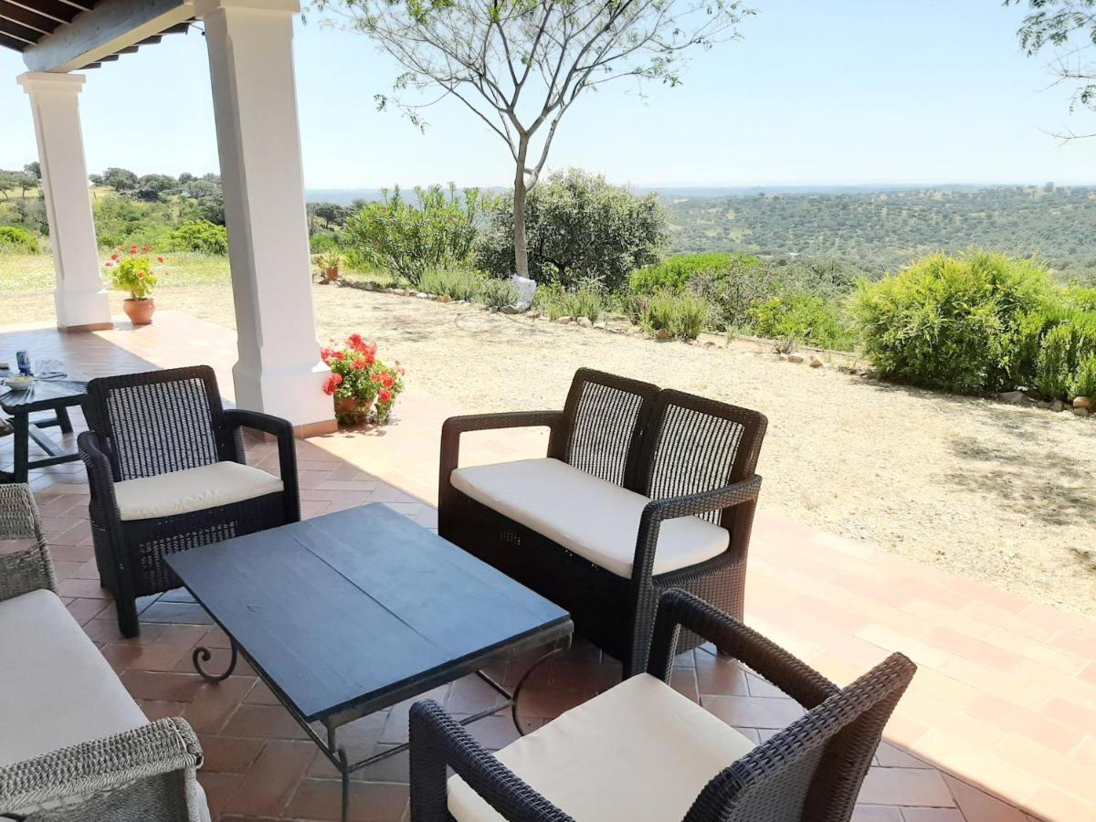 ال كاستيو دي لاس جوارداس Casa Rural La Aulaga المظهر الخارجي الصورة